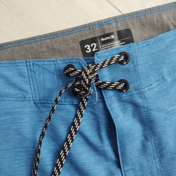 HURLEY Men's Hibiscus Board Shorts NEW - Picture 2 of 9